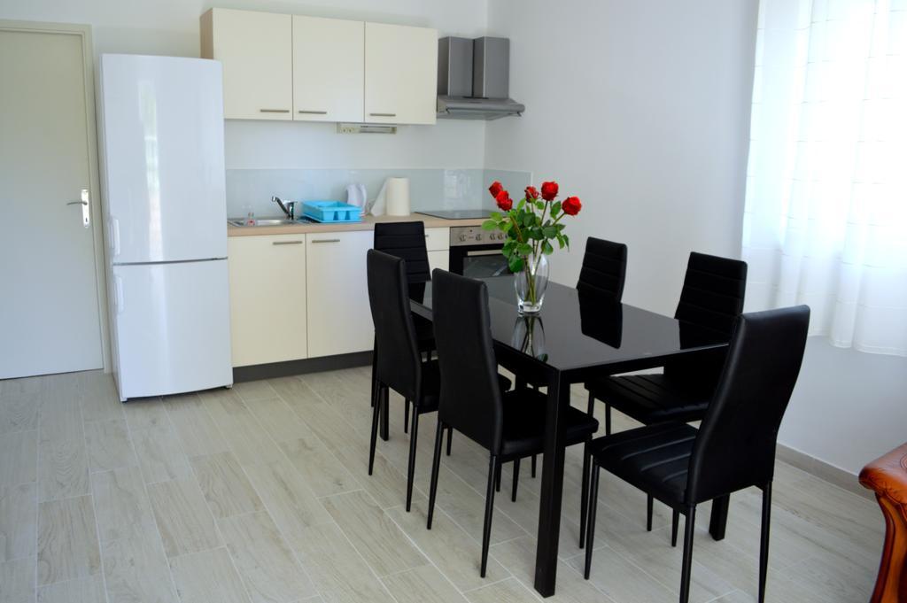 טרוגיר Apartment Paulina חדר תמונה