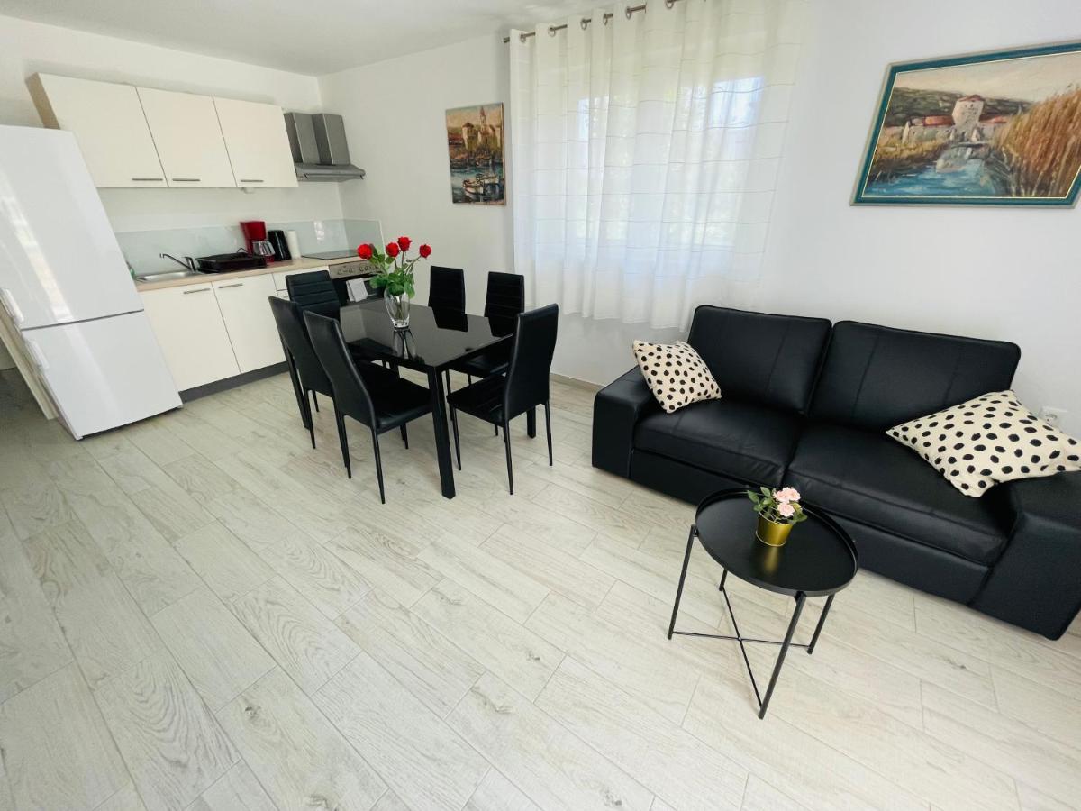 טרוגיר Apartment Paulina מראה חיצוני תמונה